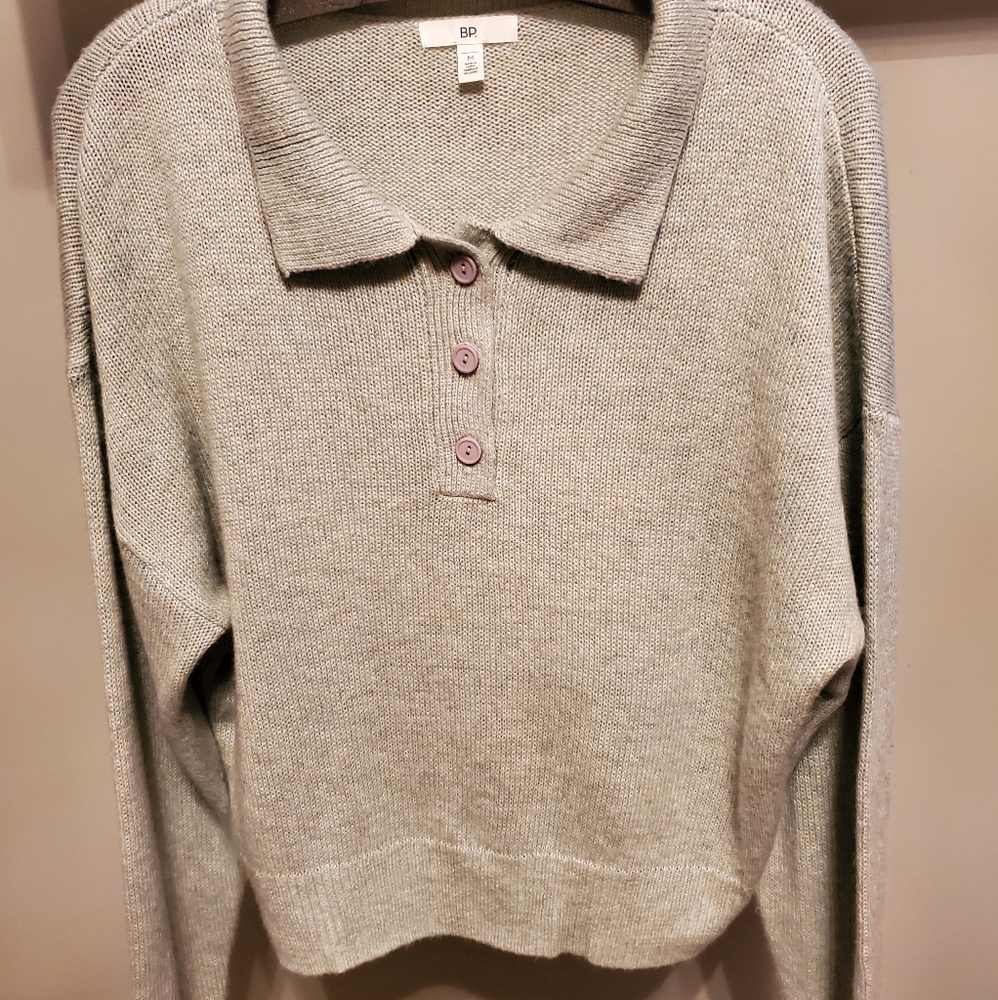 BP. 3 button sweater